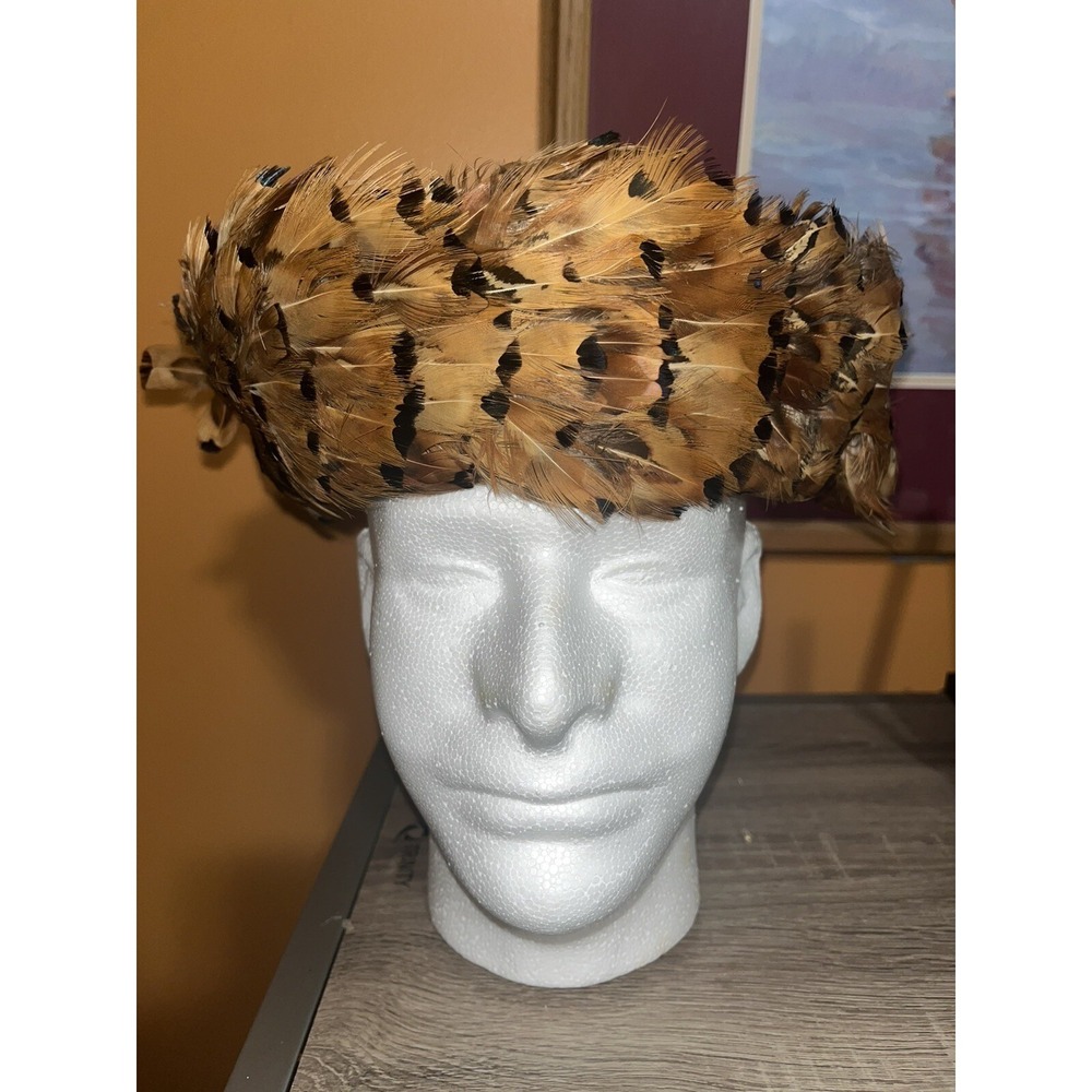 Vintage Women's Feather Hat , 100% Wool , Feathers‎